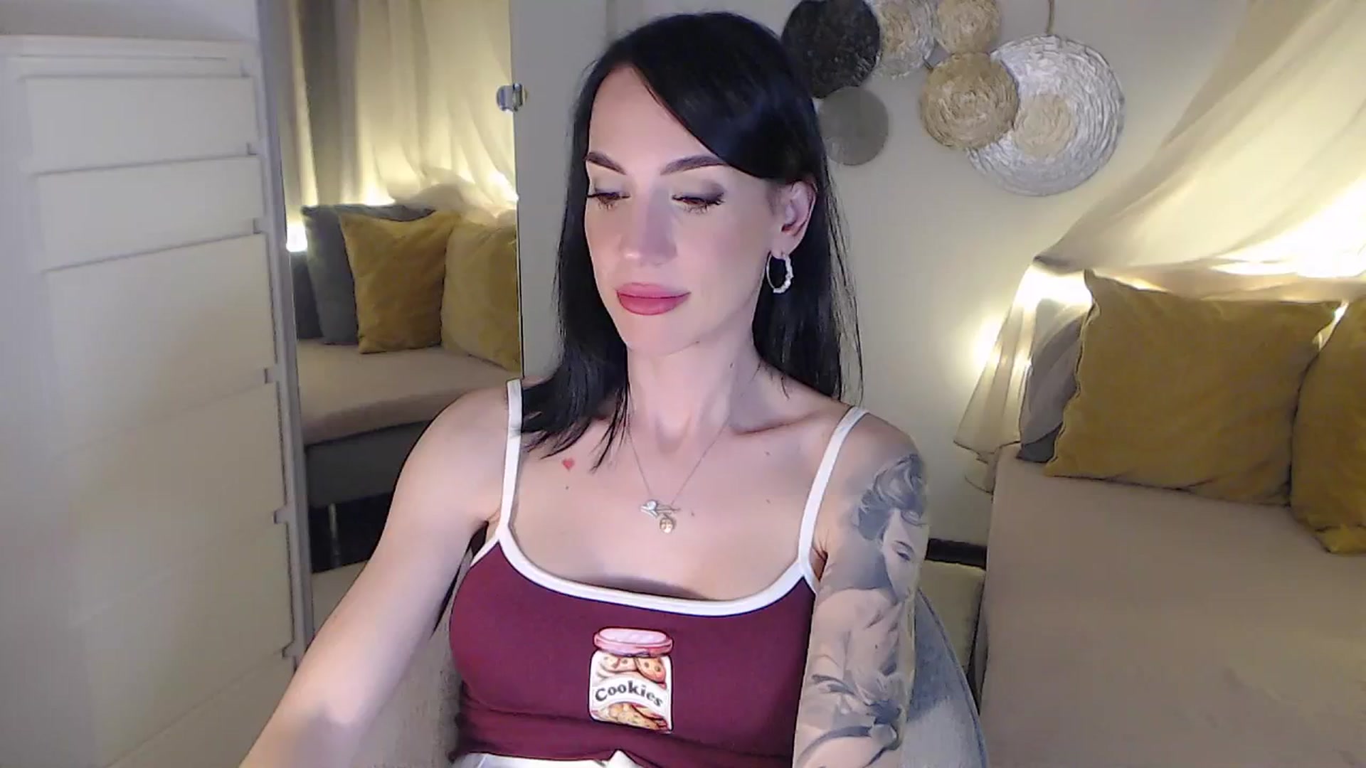 Gallery image thumbnail from RubinRosey's myfreecams stream on, 07/02/2025, 21:41 image 14 of 20