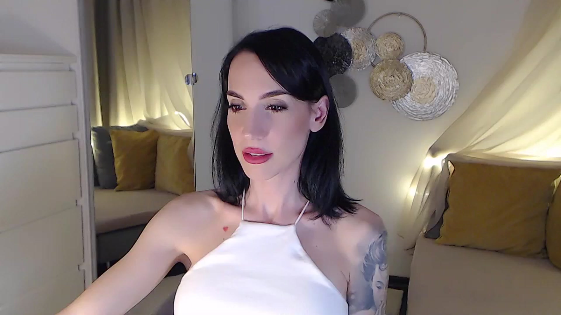 Gallery image thumbnail from RubinRosey's myfreecams stream on, 07/03/2025, 19:05 image 10 of 20