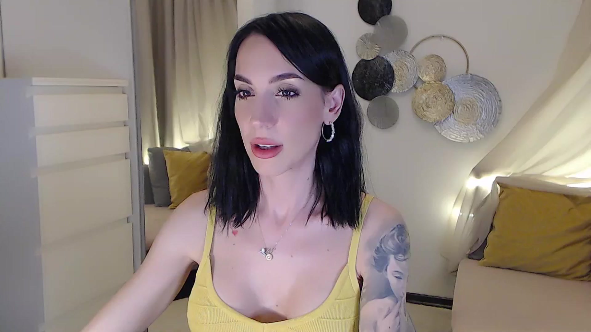 Gallery image thumbnail from RubinRosey's myfreecams stream on, 07/05/2025, 20:13 image 12 of 20