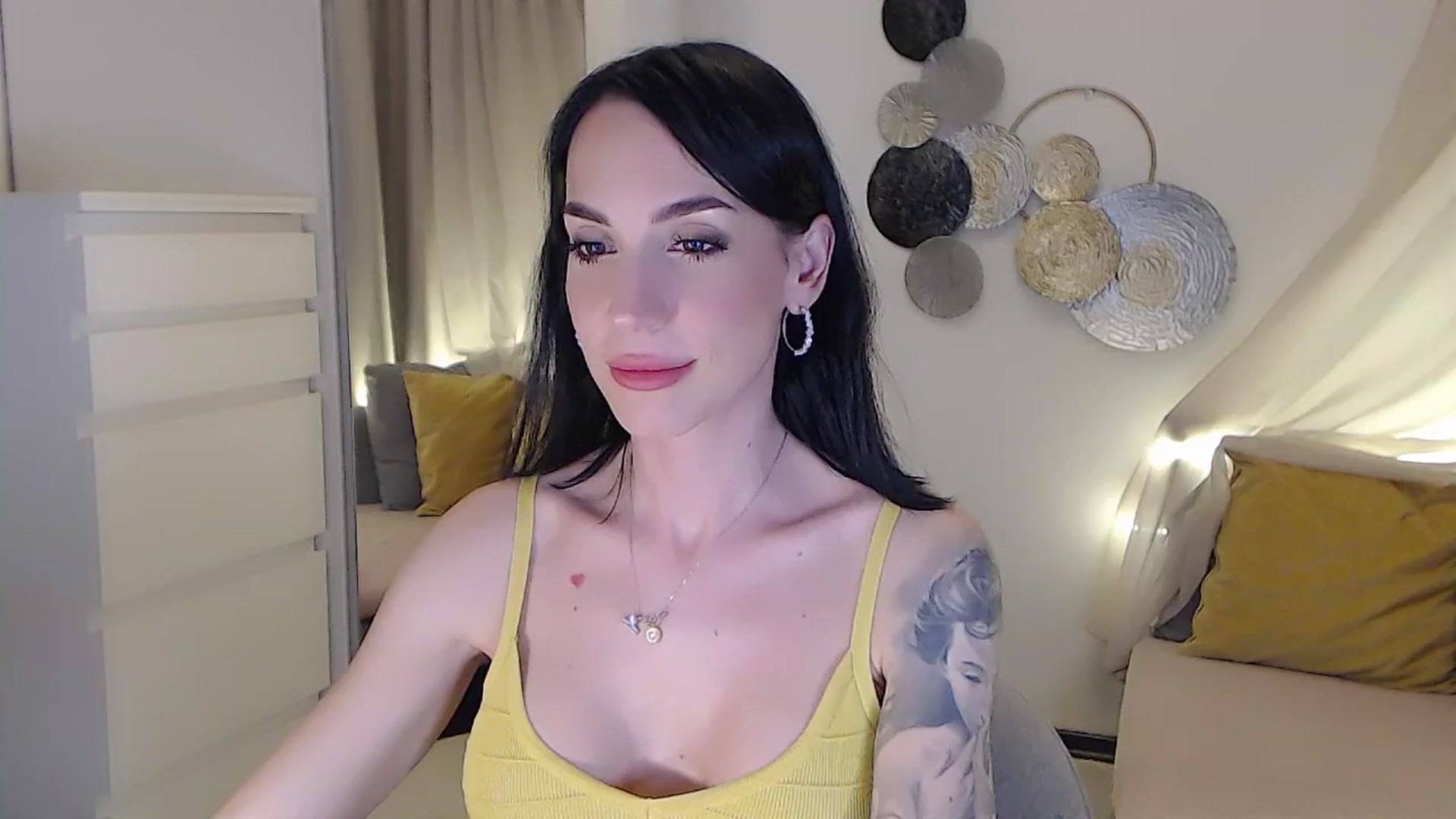 Gallery image thumbnail from RubinRosey's myfreecams stream on, 07/05/2025, 20:13 image 13 of 20