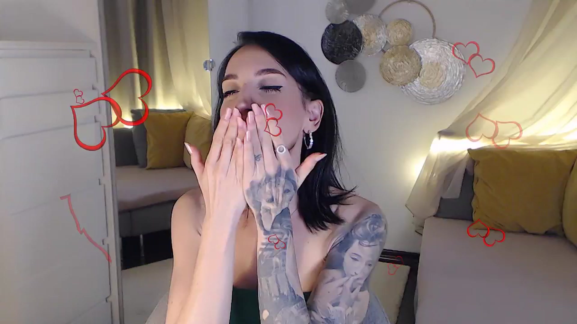 Gallery image thumbnail from RubinRosey's myfreecams stream on, 07/10/2025, 18:36 image 8 of 20