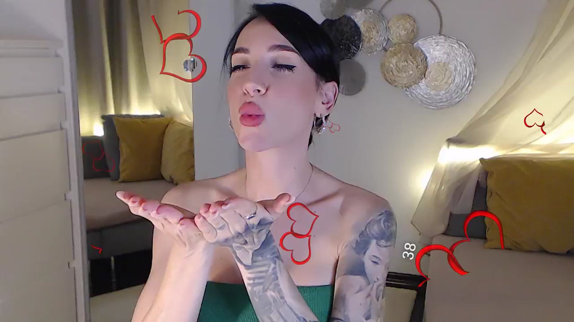 Gallery image thumbnail from RubinRosey's myfreecams stream on, 07/10/2025, 20:10 image 1 of 20
