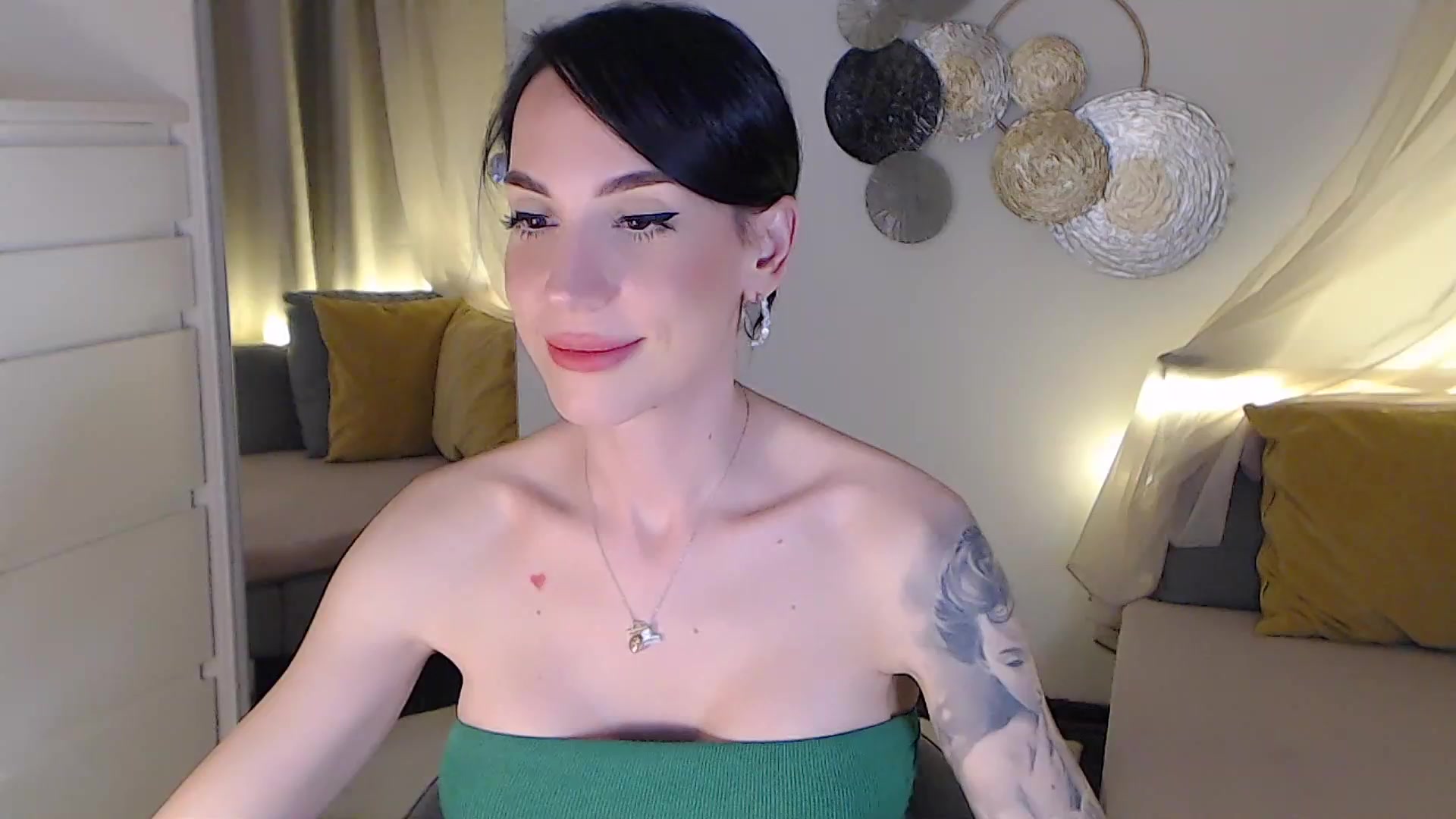 Gallery image thumbnail from RubinRosey's myfreecams stream on, 07/10/2025, 20:10 image 9 of 20