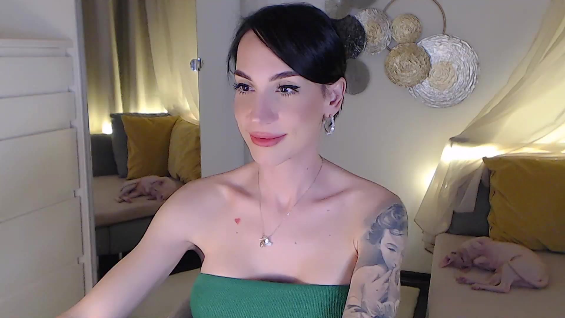Gallery image thumbnail from RubinRosey's myfreecams stream on, 07/10/2025, 20:10 image 8 of 20