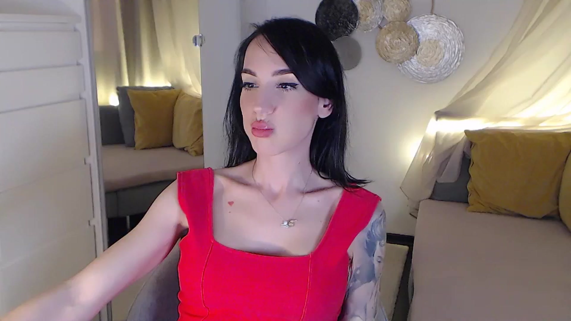 Gallery image thumbnail from RubinRosey's myfreecams stream on, 07/12/2025, 18:20 image 7 of 20