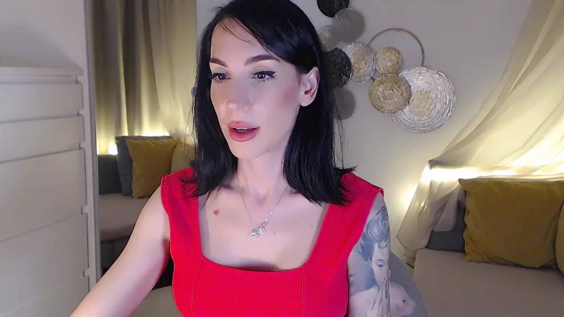 Gallery image thumbnail from RubinRosey's myfreecams stream on, 07/12/2025, 19:03 image 2 of 20