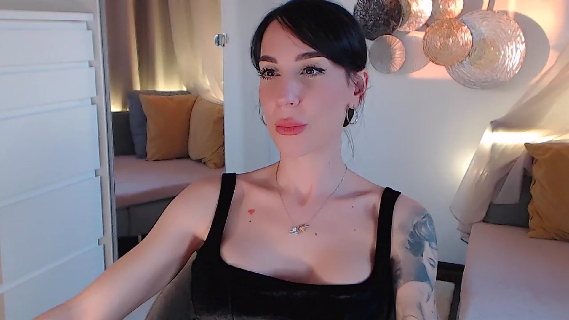 Gallery image thumbnail from RubinRosey's myfreecams stream on, 07/13/2025, 18:55 image 9 of 20