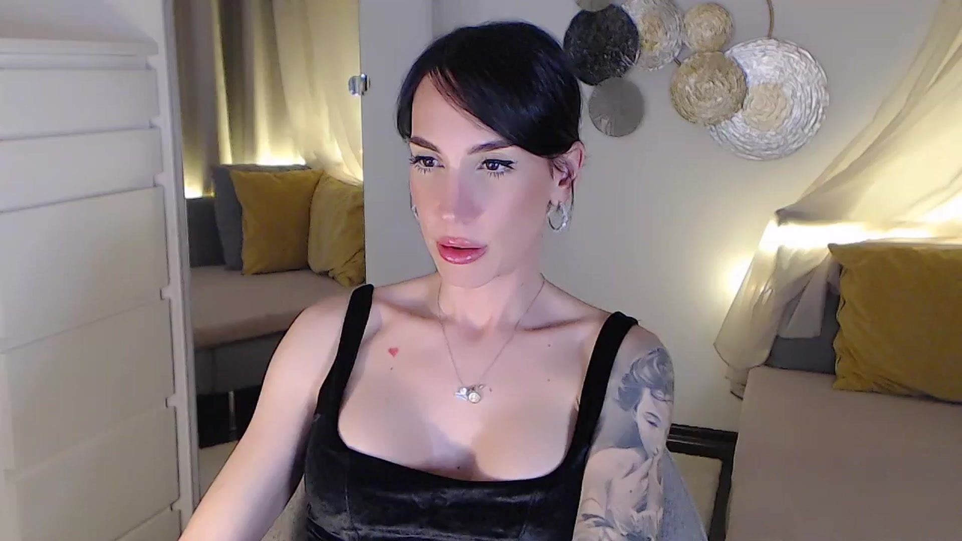 Gallery image thumbnail from RubinRosey's myfreecams stream on, 07/13/2025, 21:02 image 2 of 20