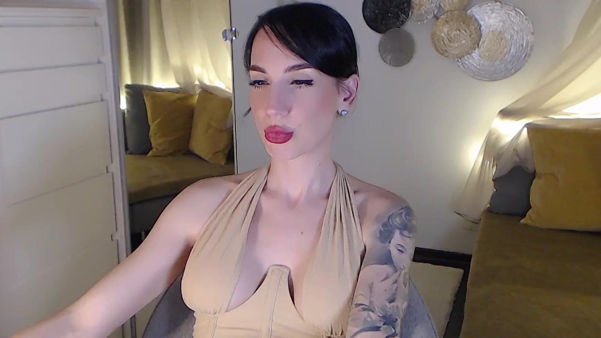 Gallery image thumbnail from RubinRosey's myfreecams stream on, 07/23/2025, 18:52 image 14 of 20