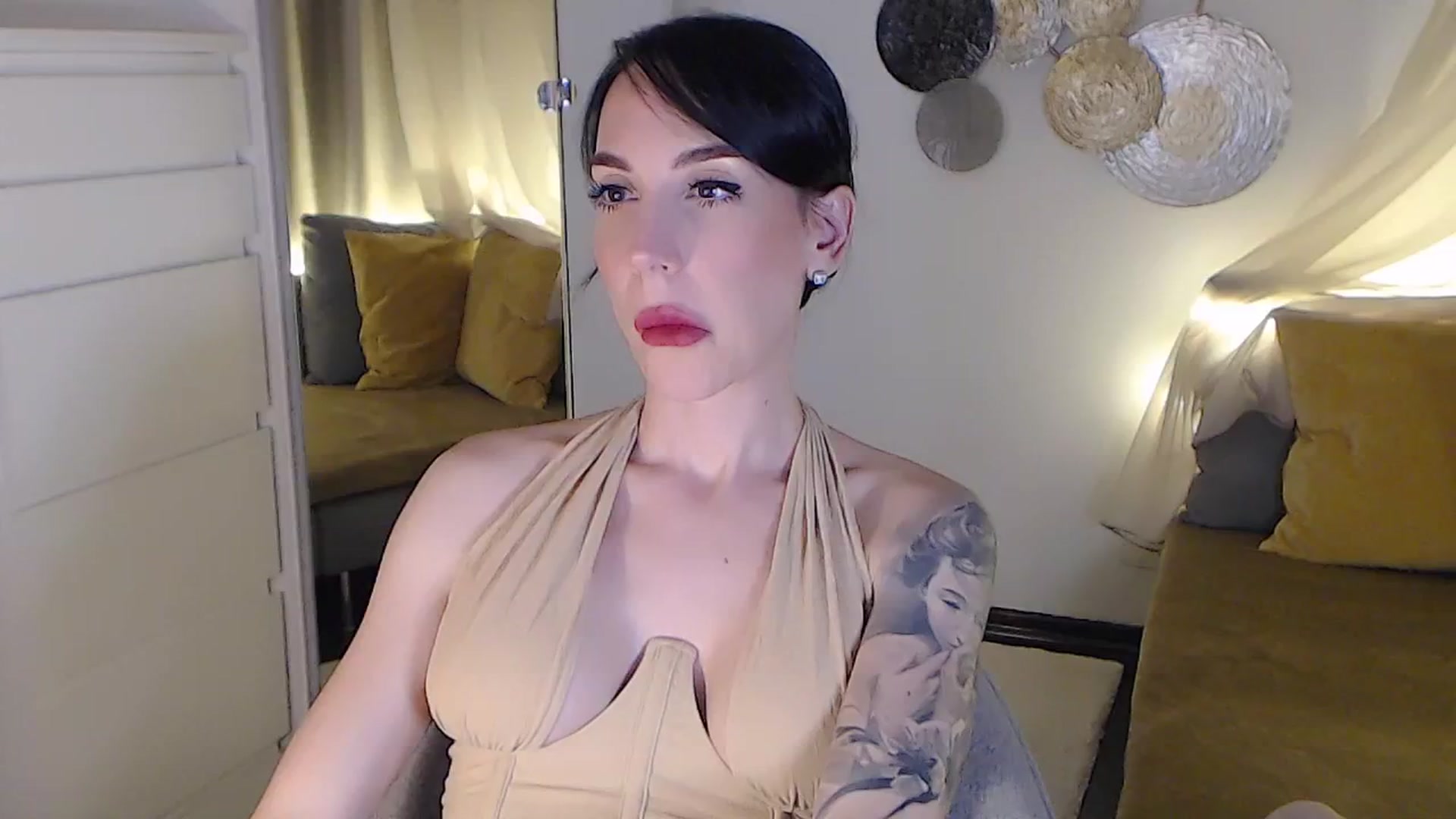 Gallery image thumbnail from RubinRosey's myfreecams stream on, 07/23/2025, 18:52 image 18 of 20