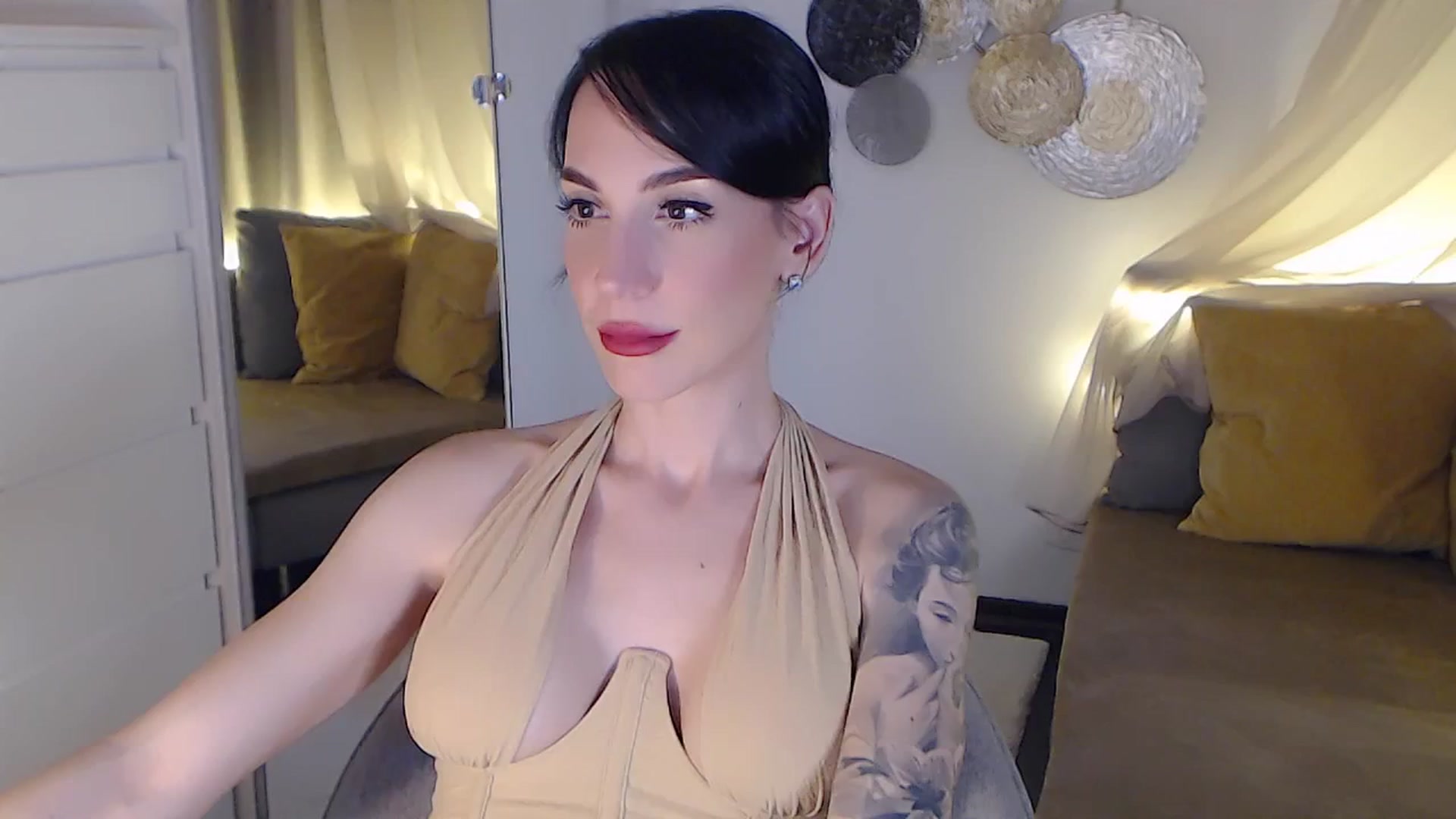 Gallery image thumbnail from RubinRosey's myfreecams stream on, 07/23/2025, 18:52 image 2 of 20