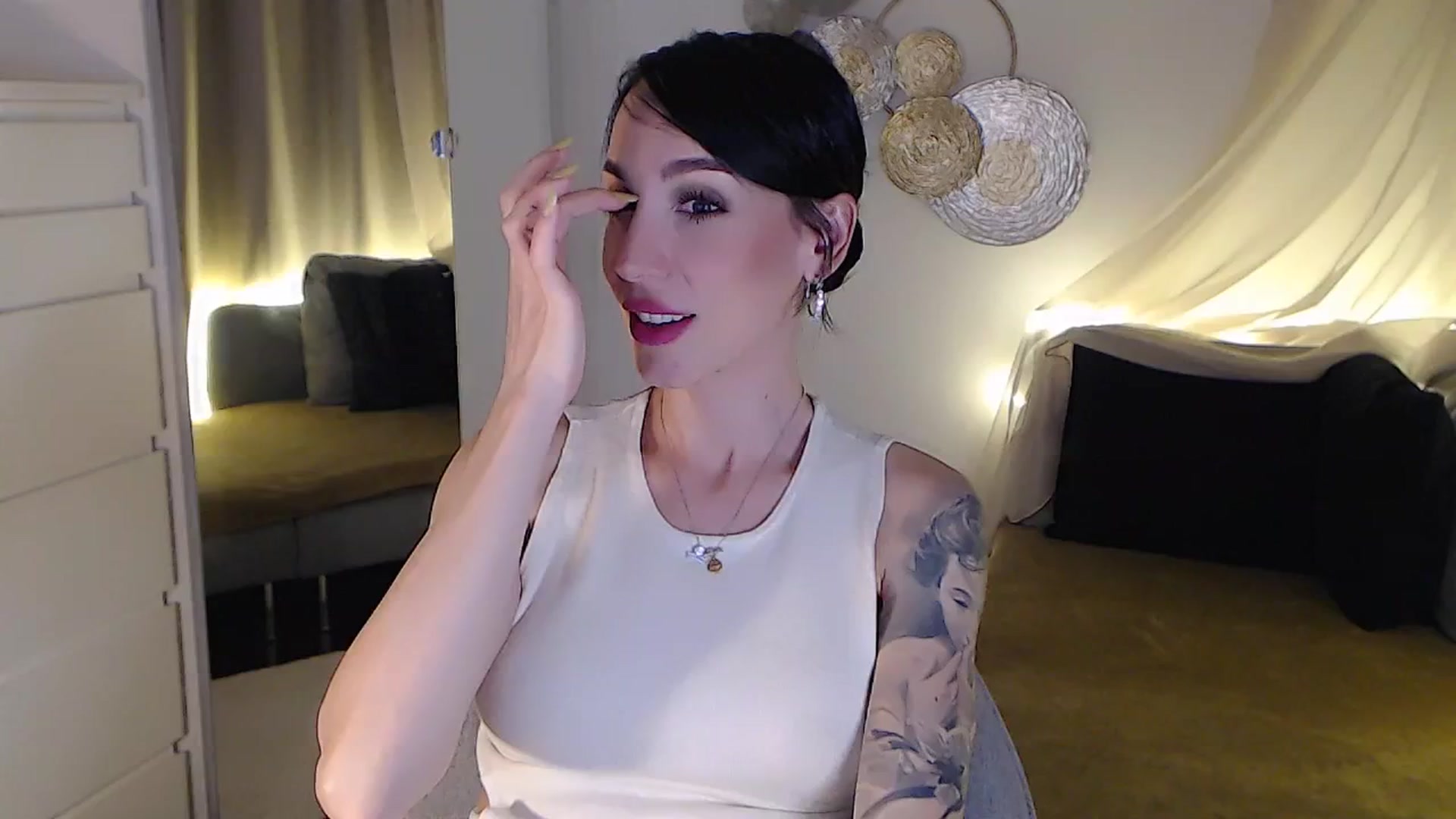 Gallery image thumbnail from RubinRosey's myfreecams stream on, 08/10/2025, 19:01 image 2 of 20