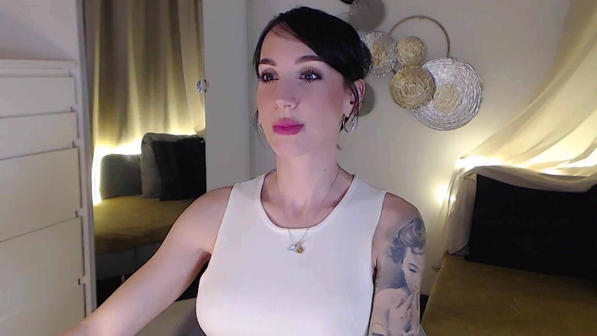 Gallery image thumbnail from RubinRosey's myfreecams stream on, 08/10/2025, 19:01 image 7 of 20