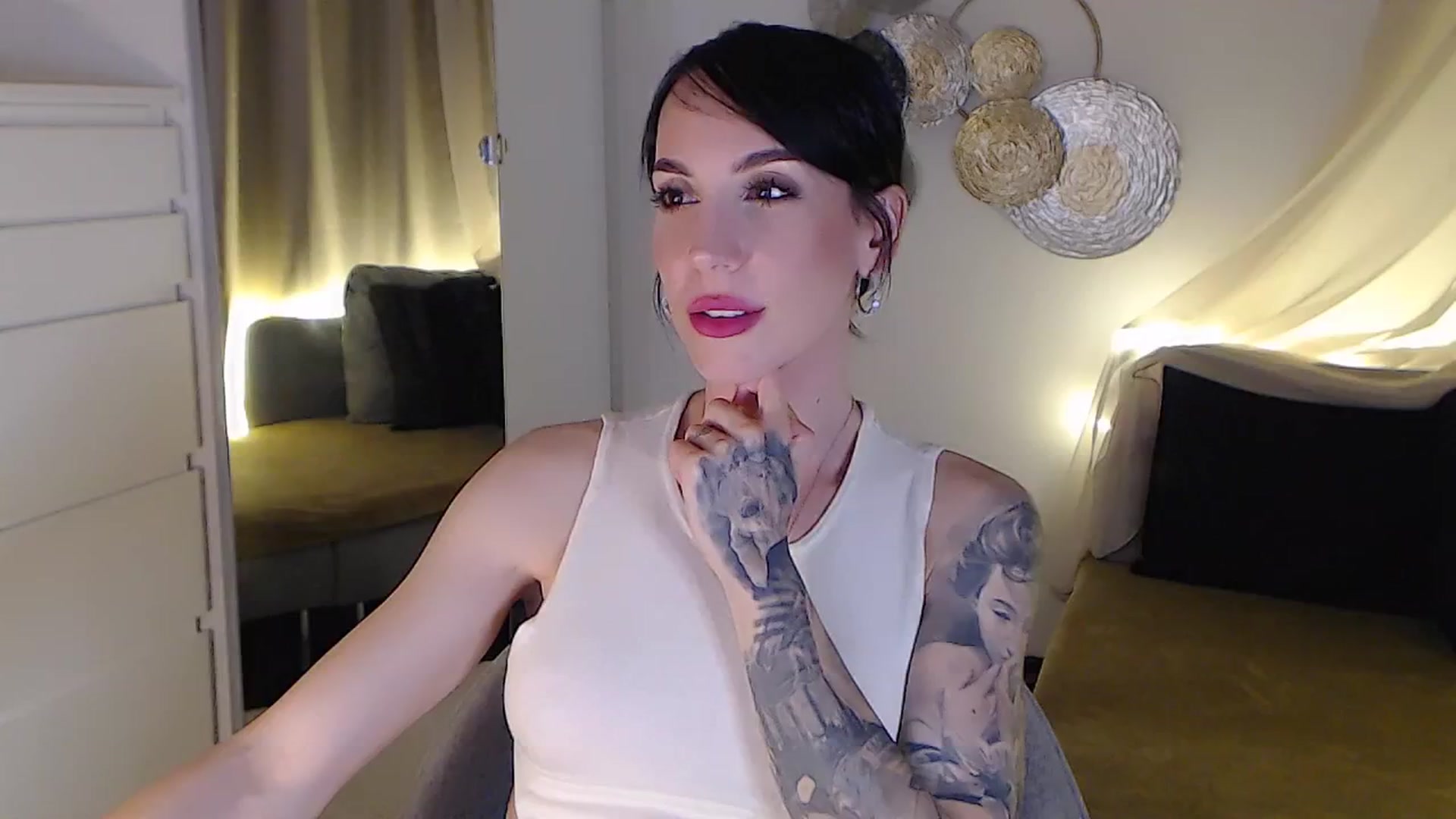 Gallery image thumbnail from RubinRosey's myfreecams stream on, 08/10/2025, 19:01 image 15 of 20