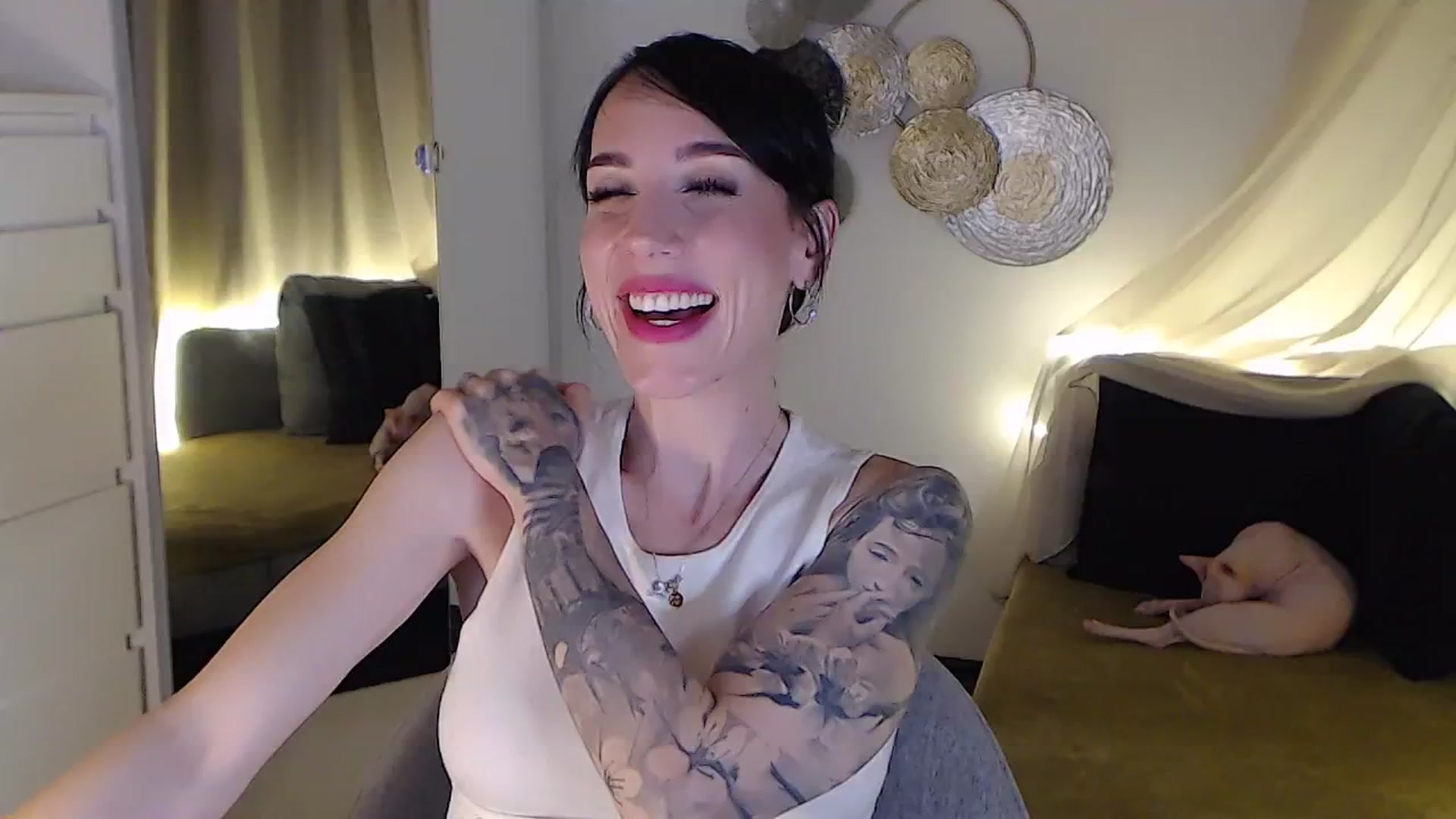 Gallery image thumbnail from RubinRosey's myfreecams stream on, 08/10/2025, 19:28 image 4 of 20