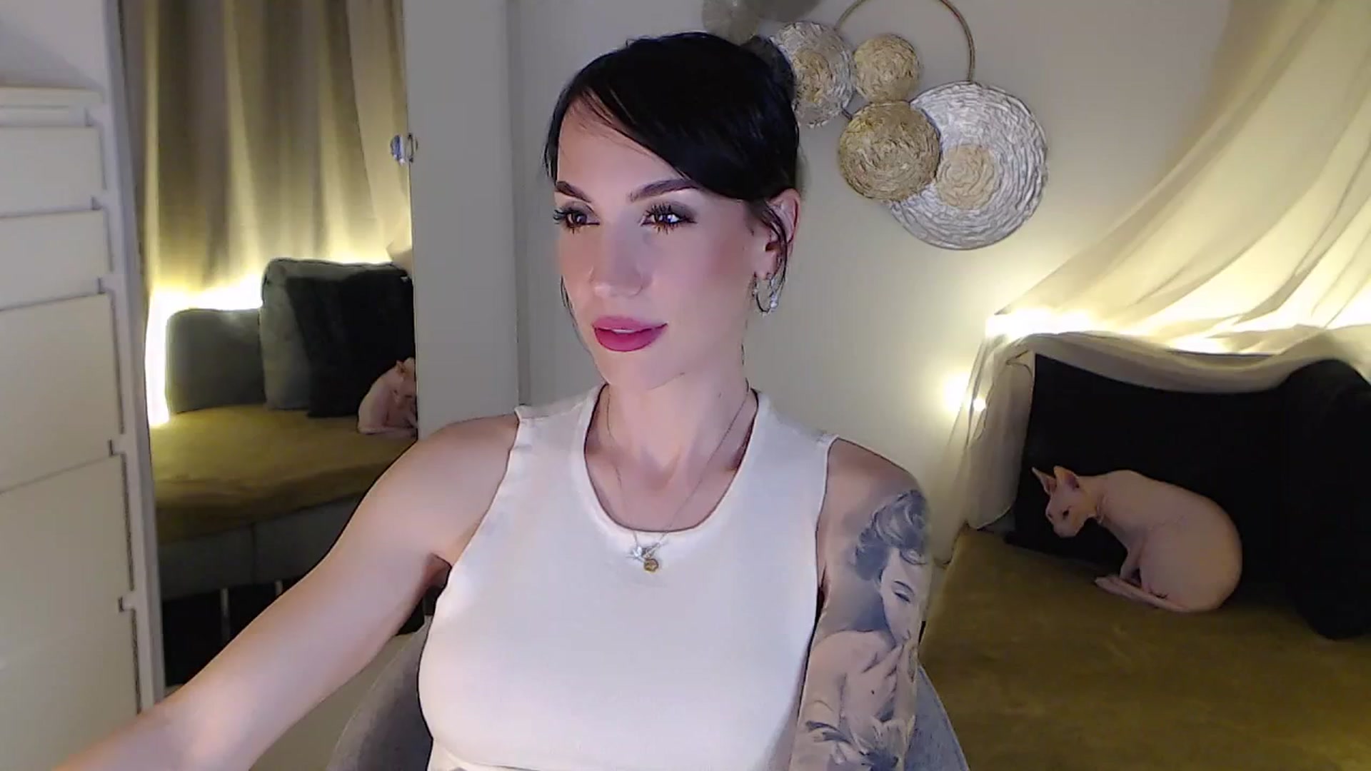 Gallery image thumbnail from RubinRosey's myfreecams stream on, 08/10/2025, 19:28 image 3 of 20