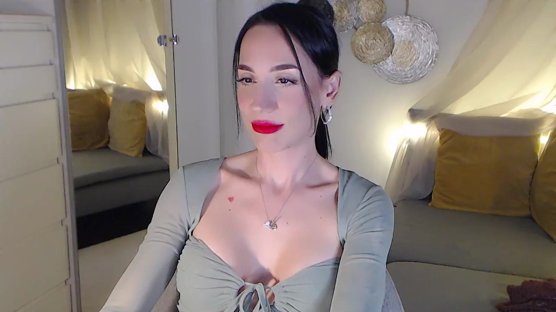 Gallery image thumbnail from RubinRosey's myfreecams stream on, 09/23/2025, 20:57 image 6 of 20