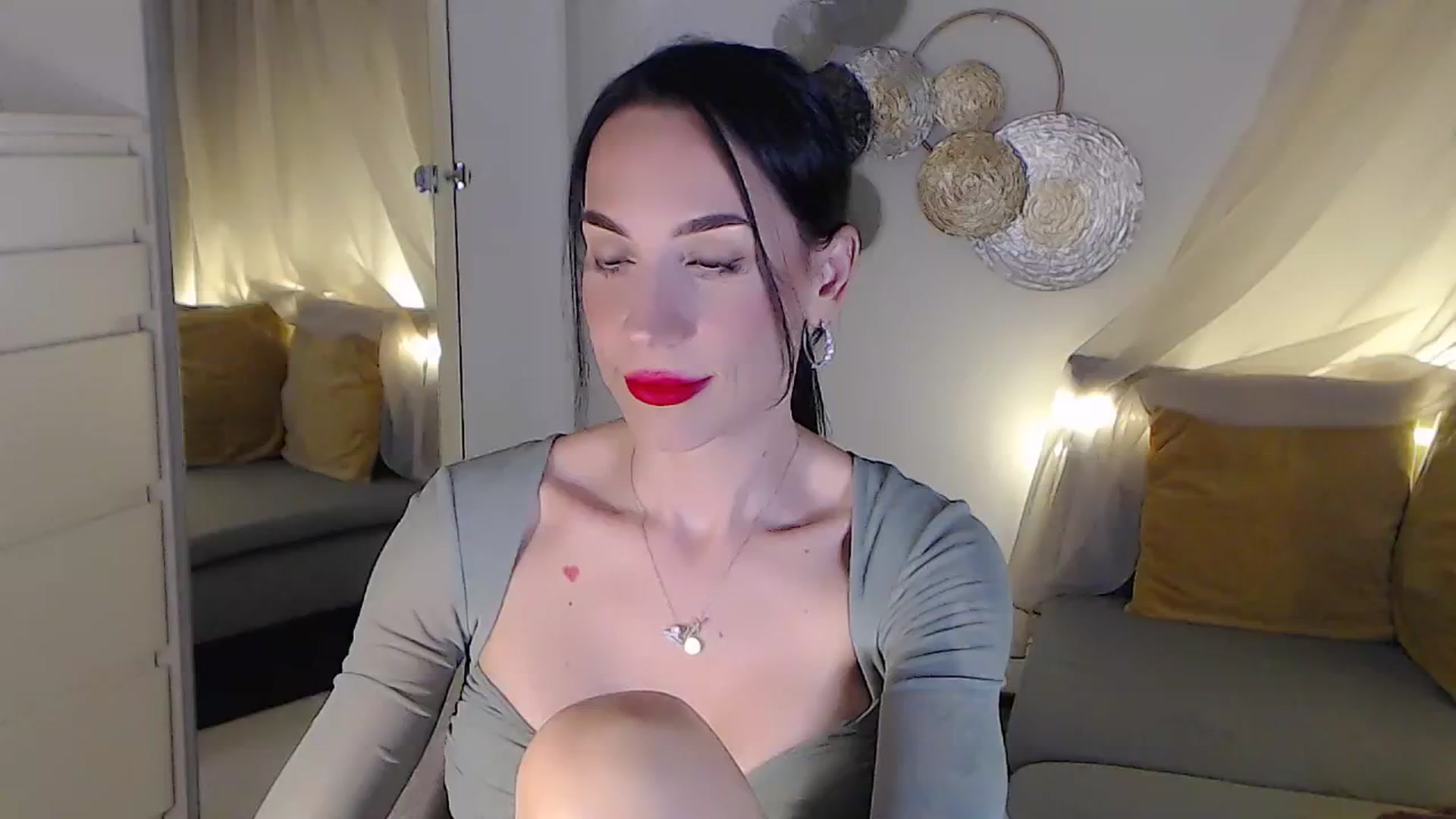 Gallery image thumbnail from RubinRosey's myfreecams stream on, 09/23/2025, 20:57 image 8 of 20