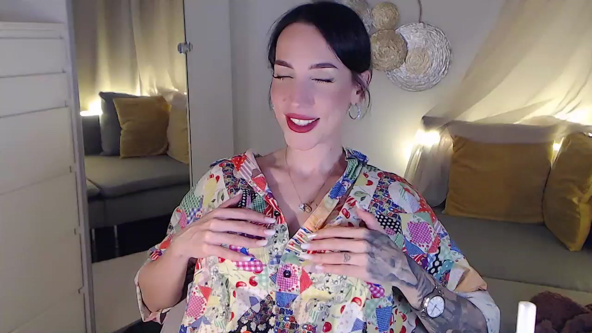 Gallery image thumbnail from RubinRosey's myfreecams stream on, 09/24/2025, 19:09 image 6 of 20