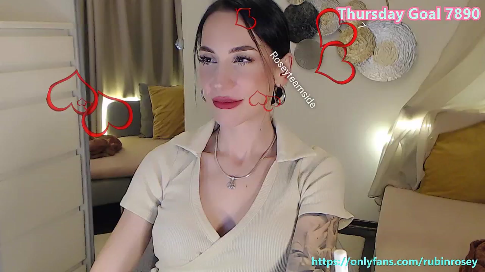 Gallery image thumbnail from RubinRosey's myfreecams stream on, 10/16/2025, 18:50 image 15 of 20