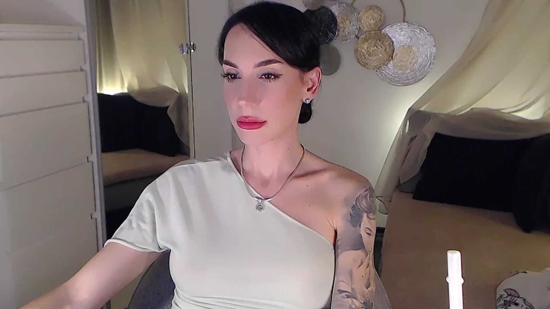 Gallery image thumbnail from RubinRosey's myfreecams stream on, 11/27/2025, 19:11 image 1 of 20