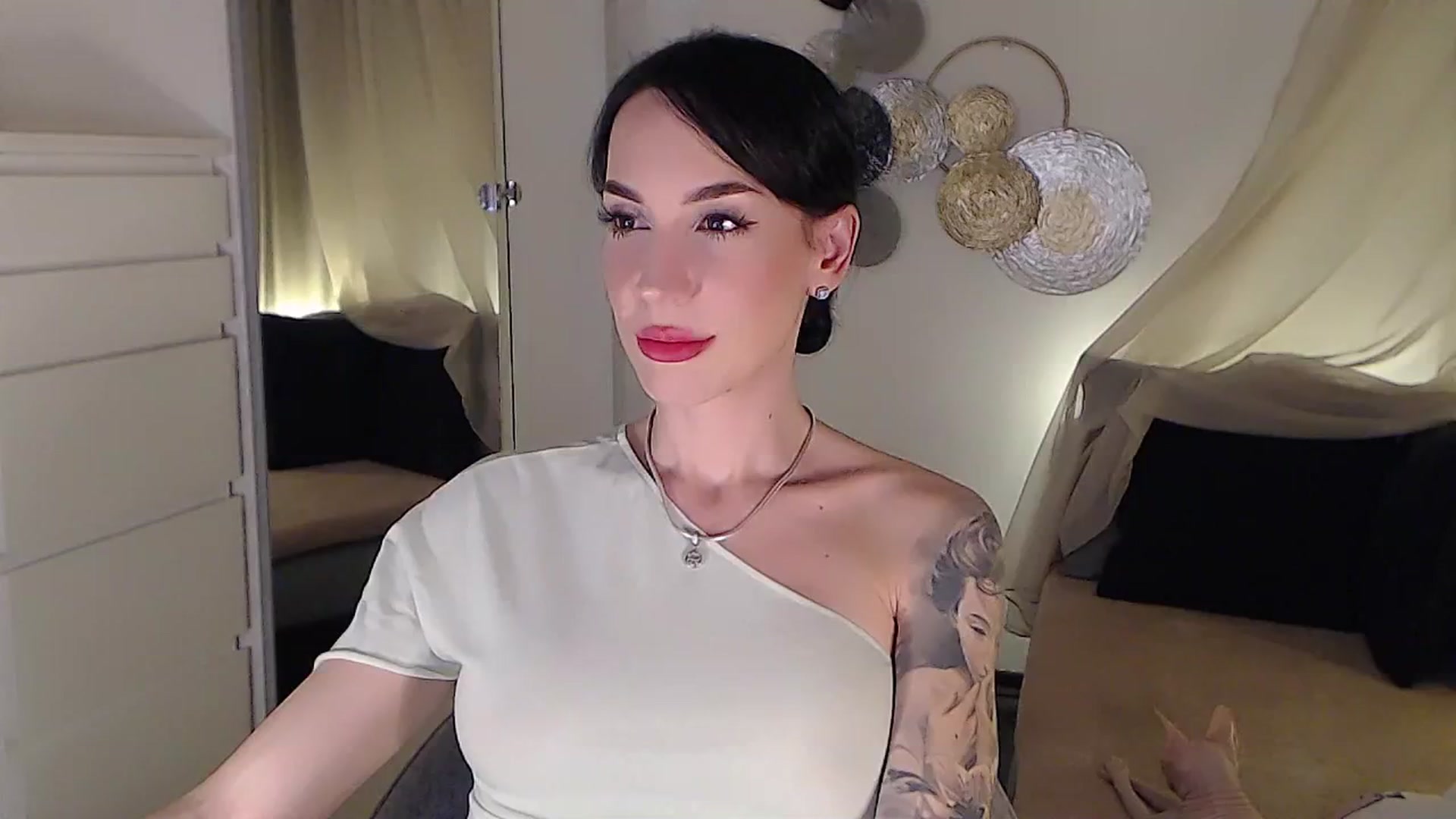 Gallery image thumbnail from RubinRosey's myfreecams stream on, 11/27/2025, 19:11 image 16 of 20