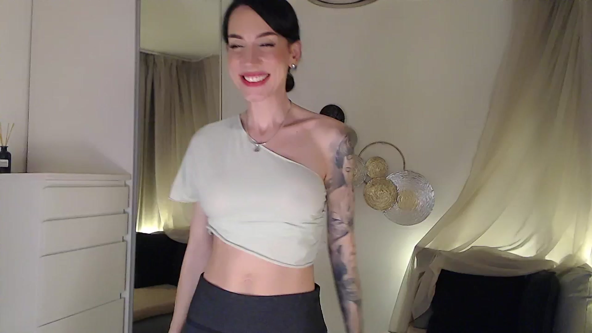 Gallery image thumbnail from RubinRosey's myfreecams stream on, 11/27/2025, 21:00 image 14 of 20