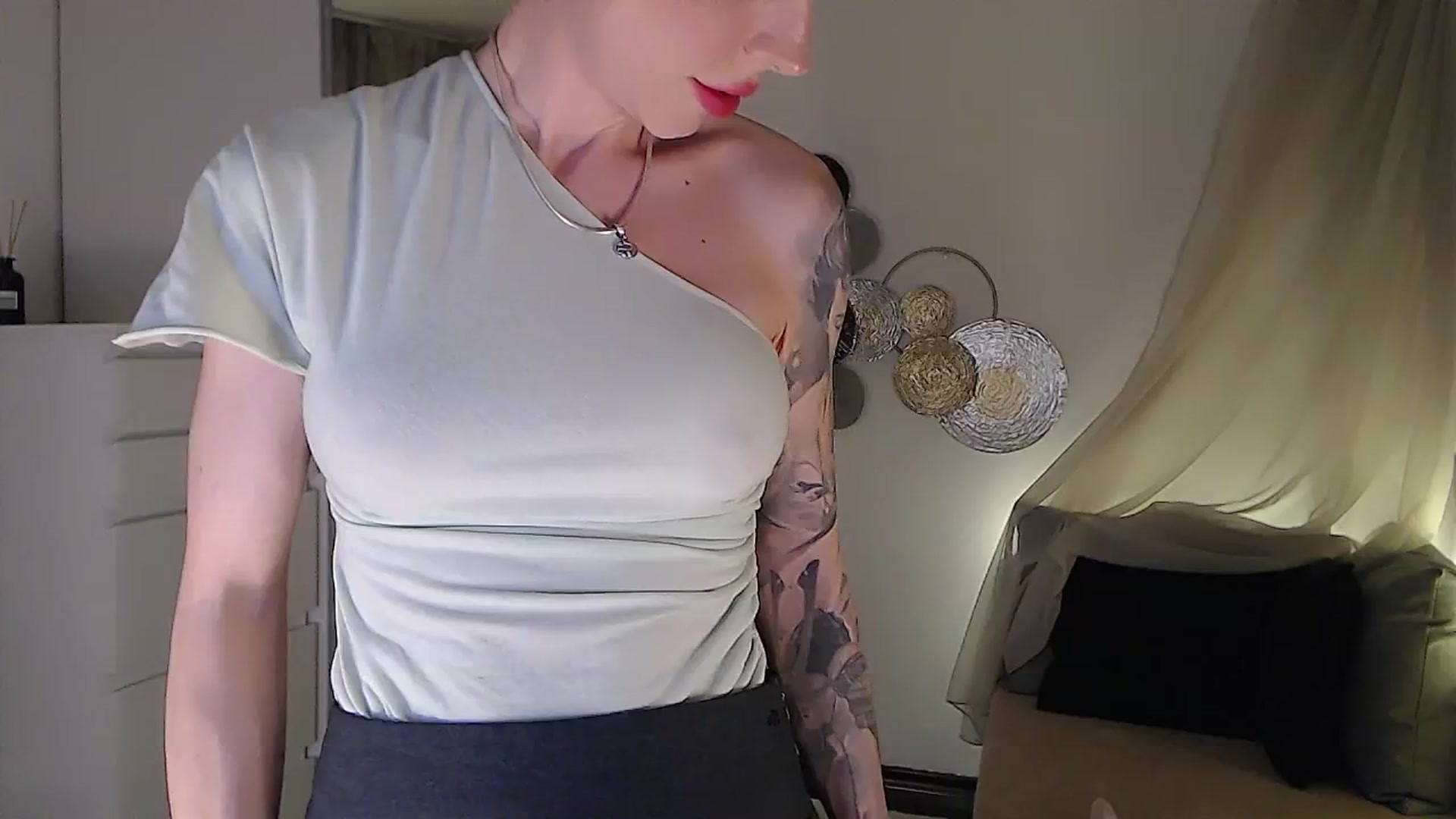 Gallery image thumbnail from RubinRosey's myfreecams stream on, 11/27/2025, 21:00 image 8 of 20
