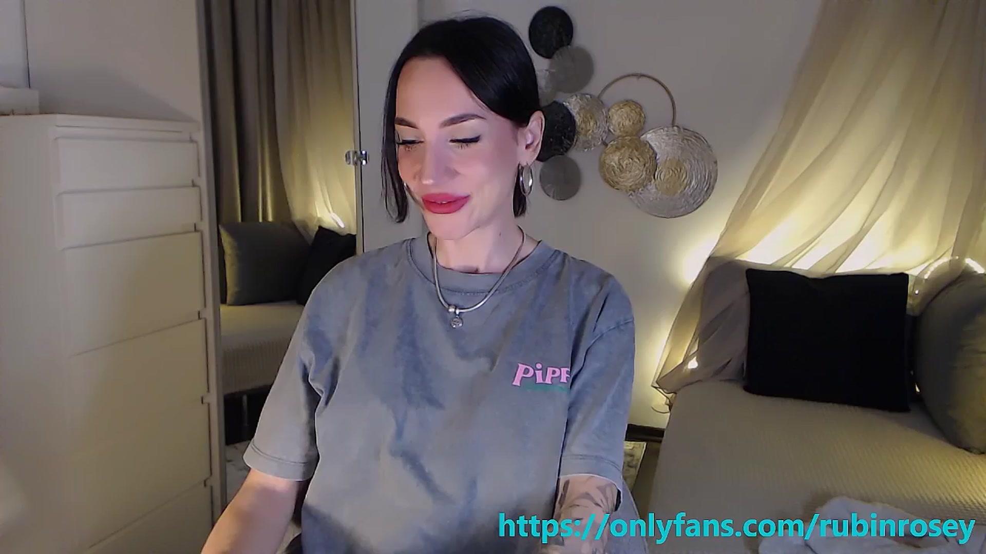Gallery image thumbnail from RubinRosey's myfreecams stream on, 04/06/2026, 20:07 image 7 of 20
