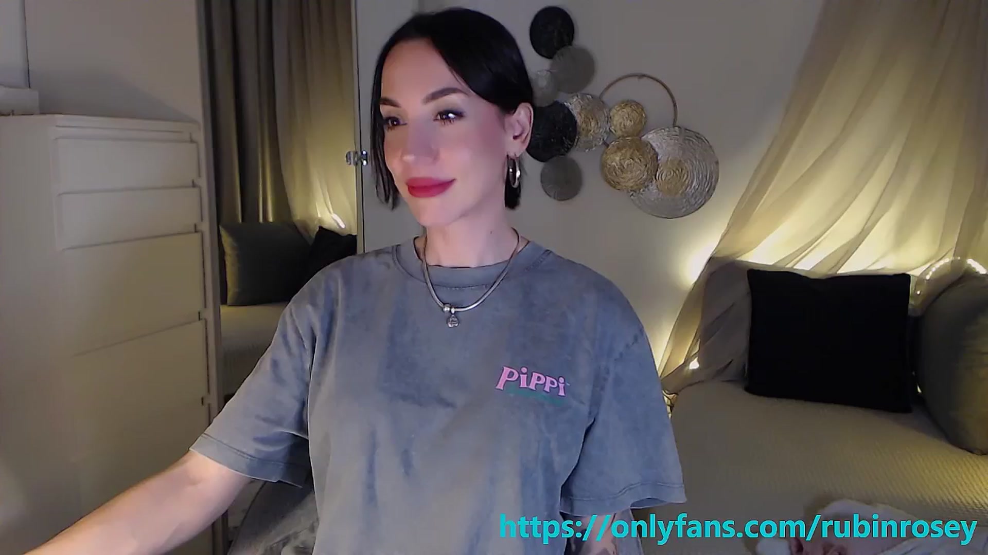 Gallery image thumbnail from RubinRosey's myfreecams stream on, 04/06/2026, 20:07 image 15 of 20