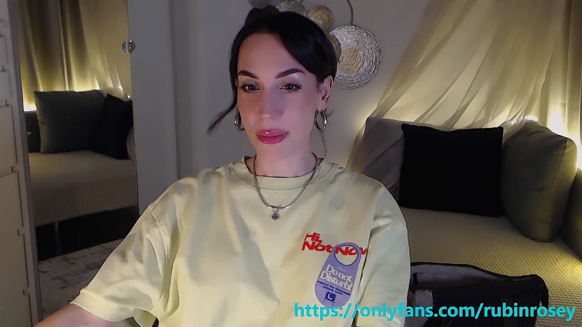 Gallery image thumbnail from RubinRosey's myfreecams stream on, 04/25/2026, 18:17 image 12 of 20