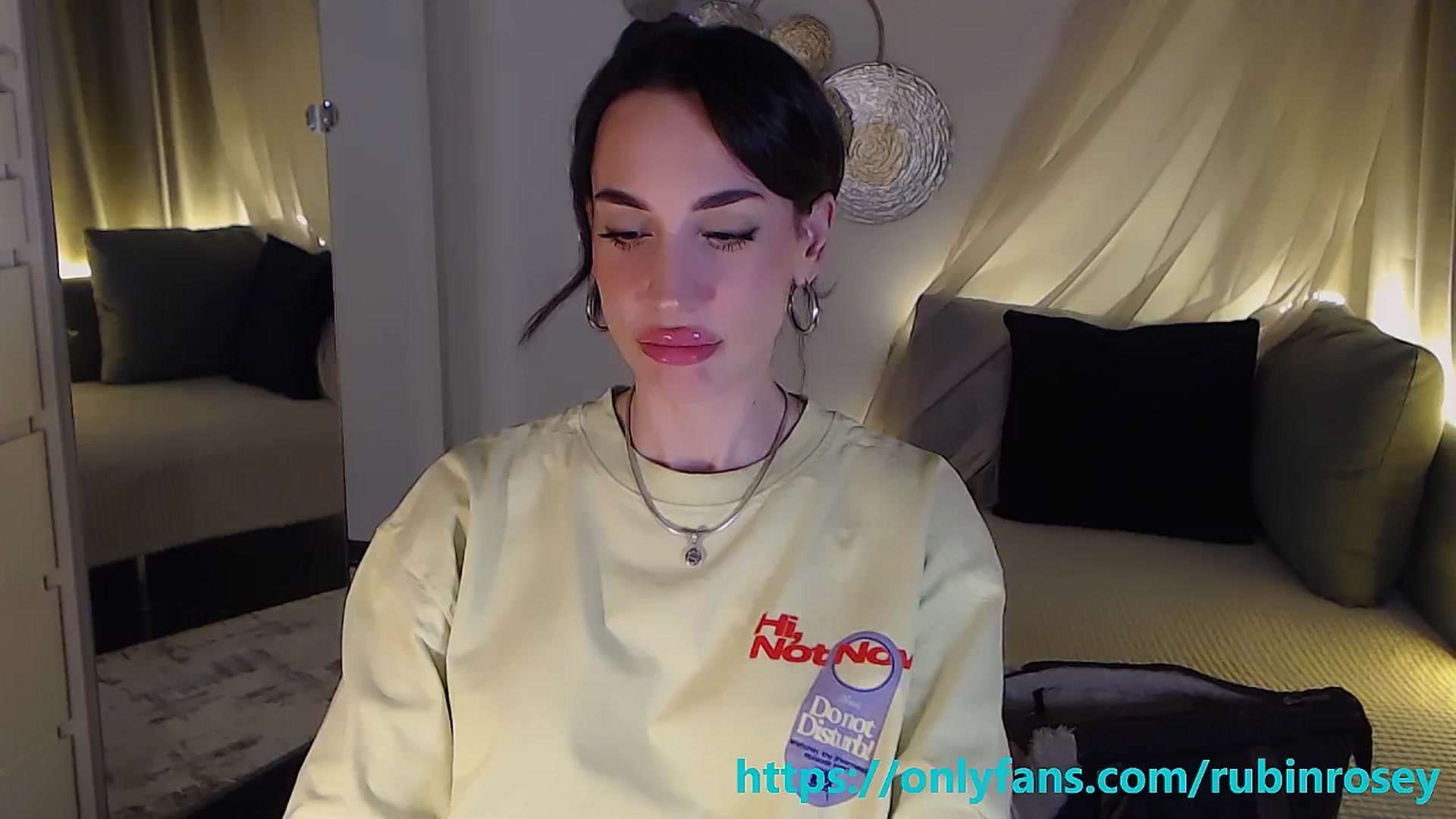 Gallery image thumbnail from RubinRosey's myfreecams stream on, 04/25/2026, 18:17 image 14 of 20