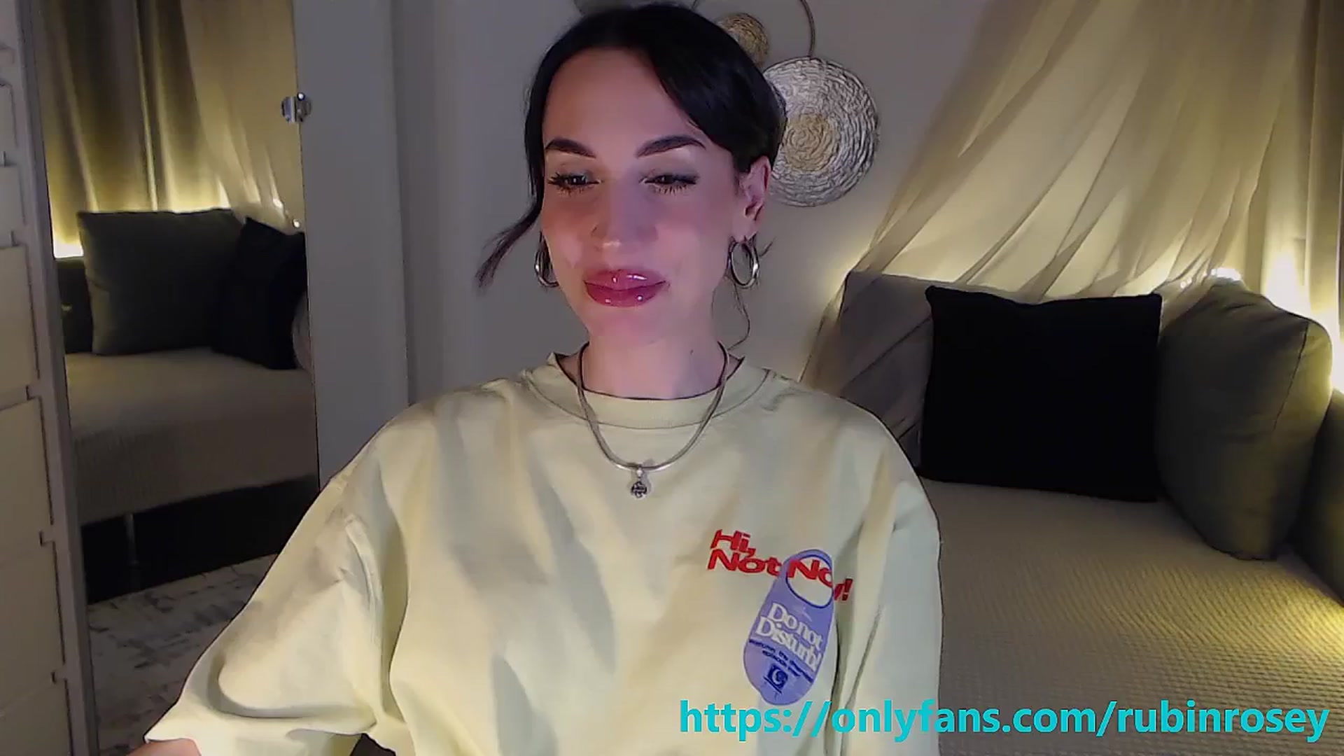 Gallery image thumbnail from RubinRosey's myfreecams stream on, 04/25/2026, 18:17 image 6 of 20