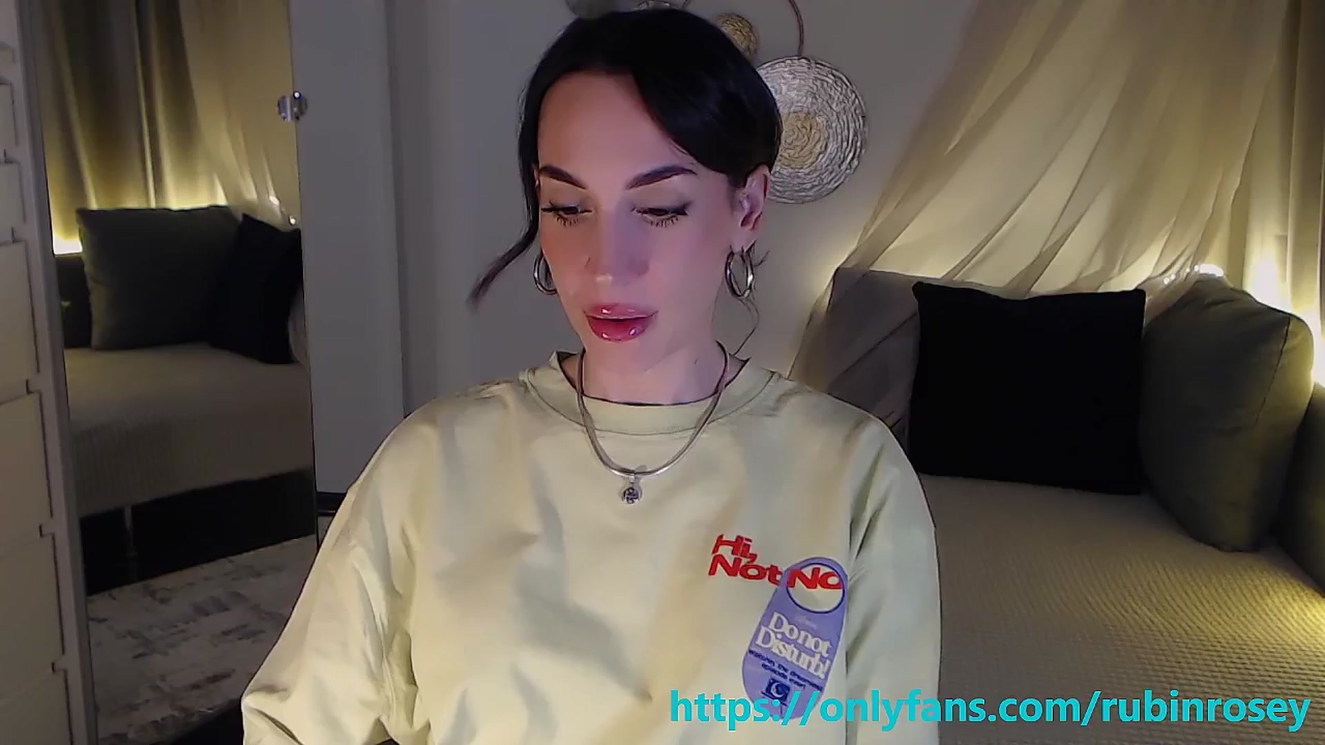 Gallery image thumbnail from RubinRosey's myfreecams stream on, 04/25/2026, 18:17 image 7 of 20