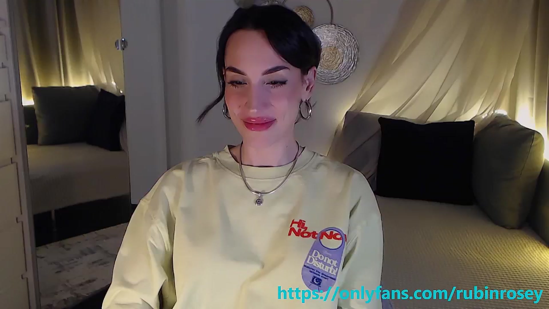Gallery image thumbnail from RubinRosey's myfreecams stream on, 04/25/2026, 18:17 image 2 of 20