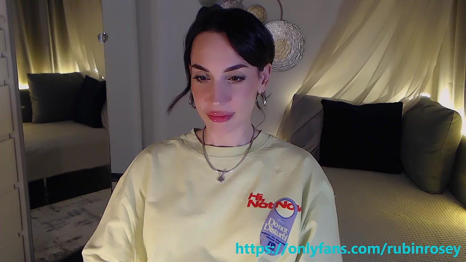 Gallery image thumbnail from RubinRosey's myfreecams stream on, 04/25/2026, 18:17 image 10 of 20