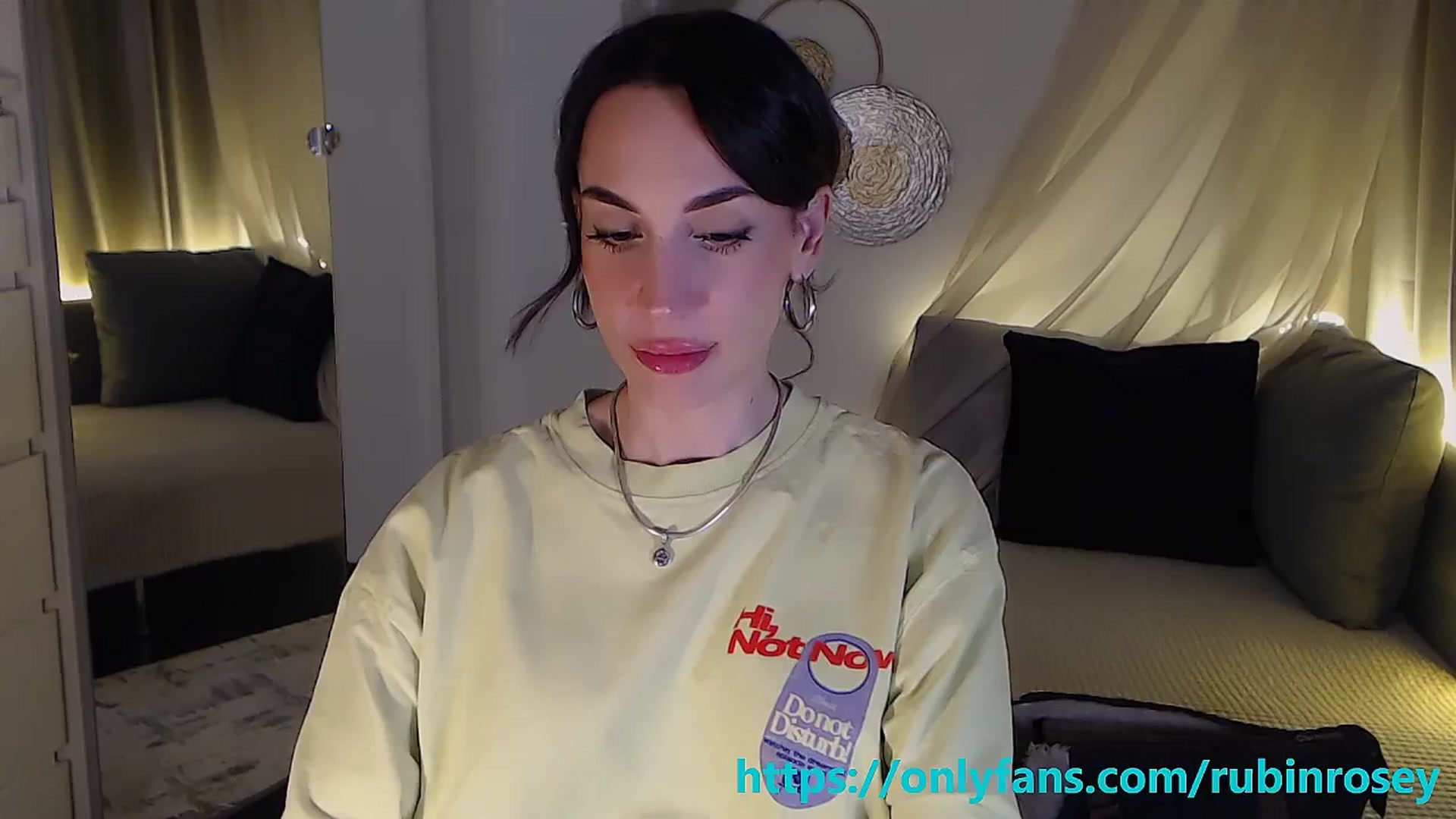 Gallery image thumbnail from RubinRosey's myfreecams stream on, 04/25/2026, 18:58 image 2 of 20