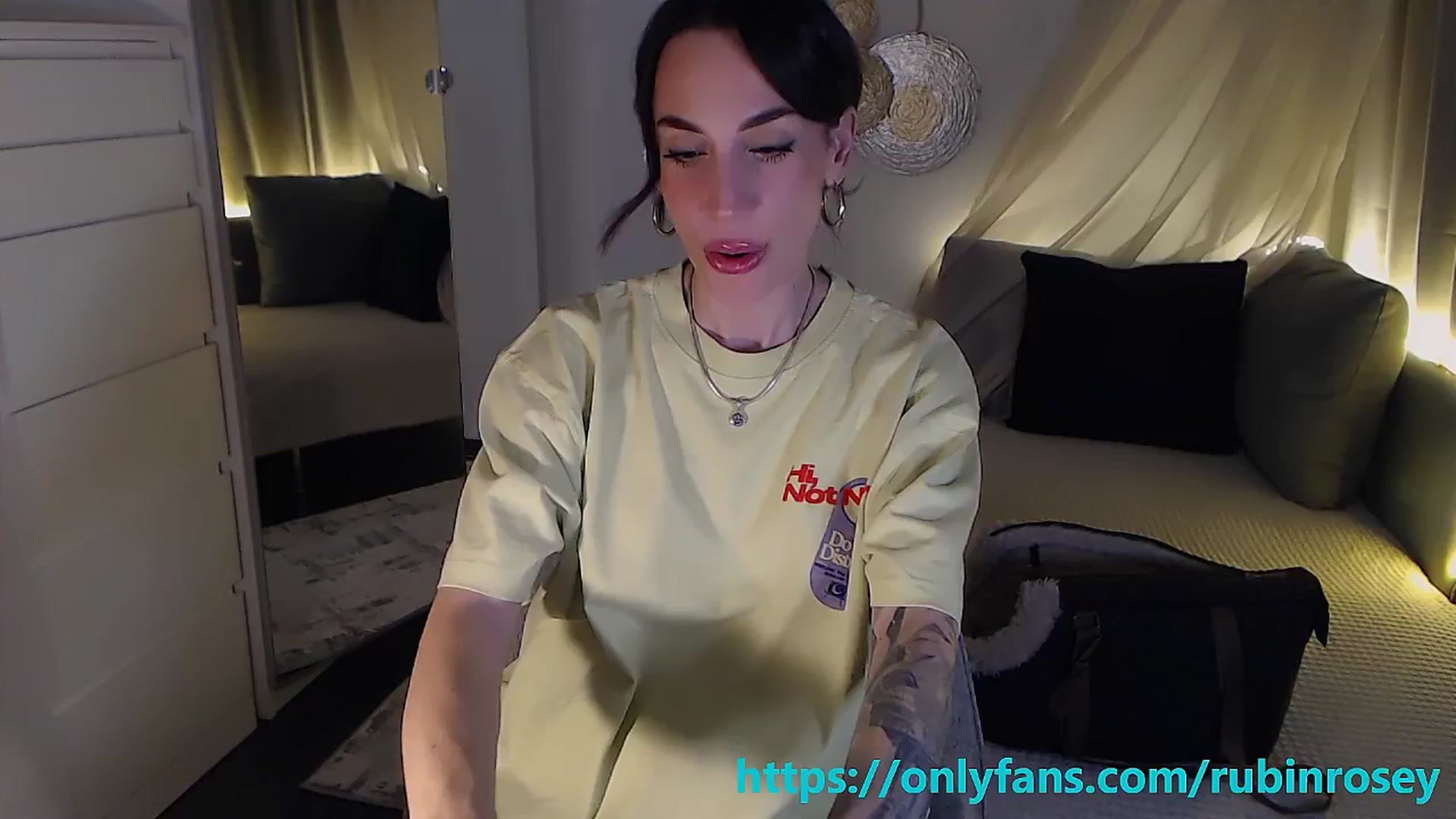 Gallery image thumbnail from RubinRosey's myfreecams stream on, 04/25/2026, 18:58 image 14 of 20