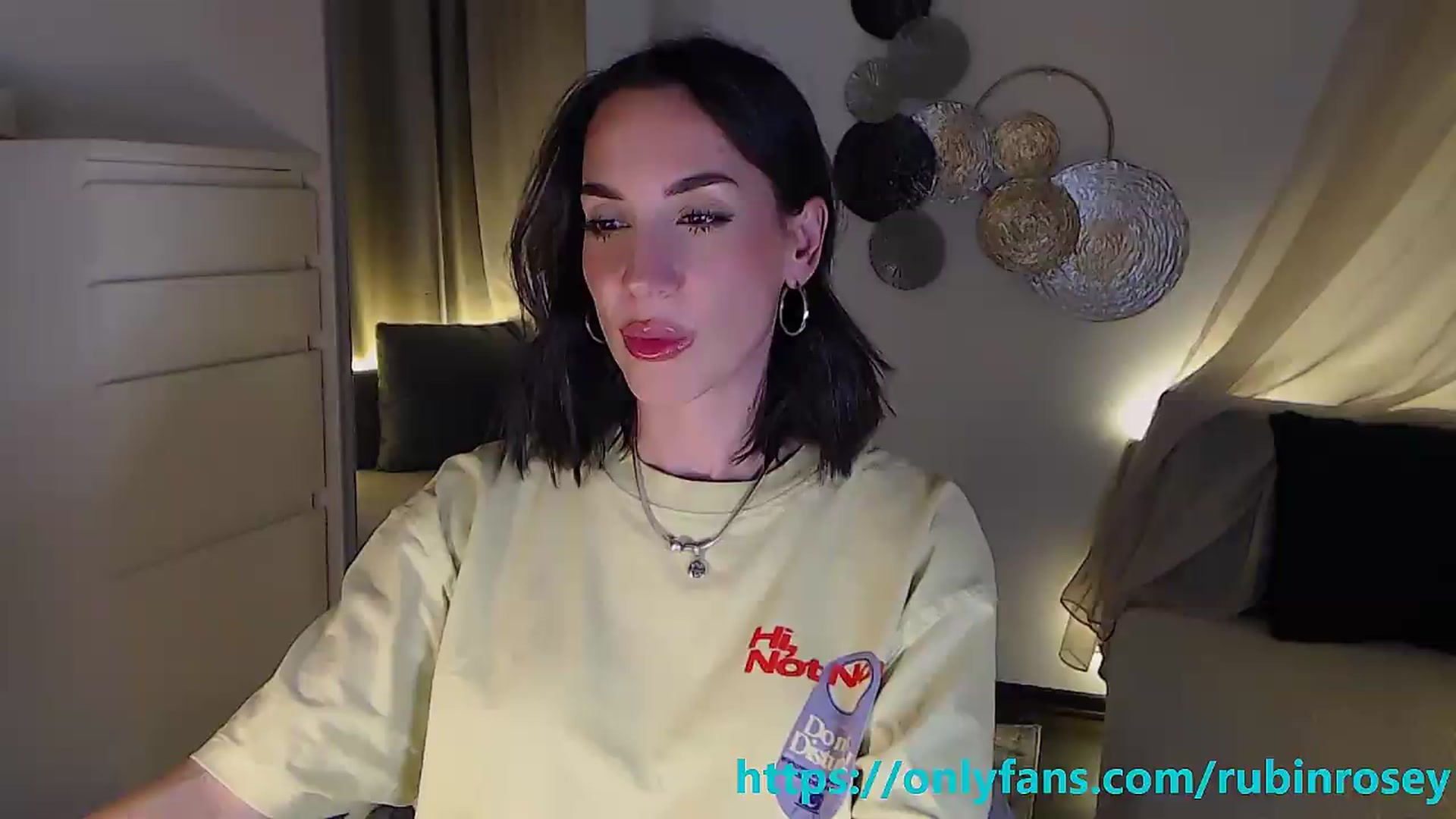 Gallery image thumbnail from RubinRosey's myfreecams stream on, 05/05/2026, 18:40 image 18 of 20