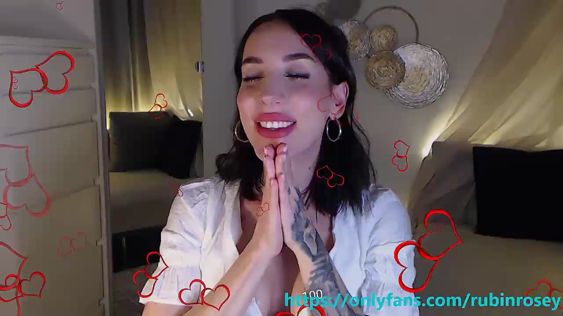 Gallery image thumbnail from RubinRosey's myfreecams stream on, 05/25/2026, 18:36 image 10 of 20