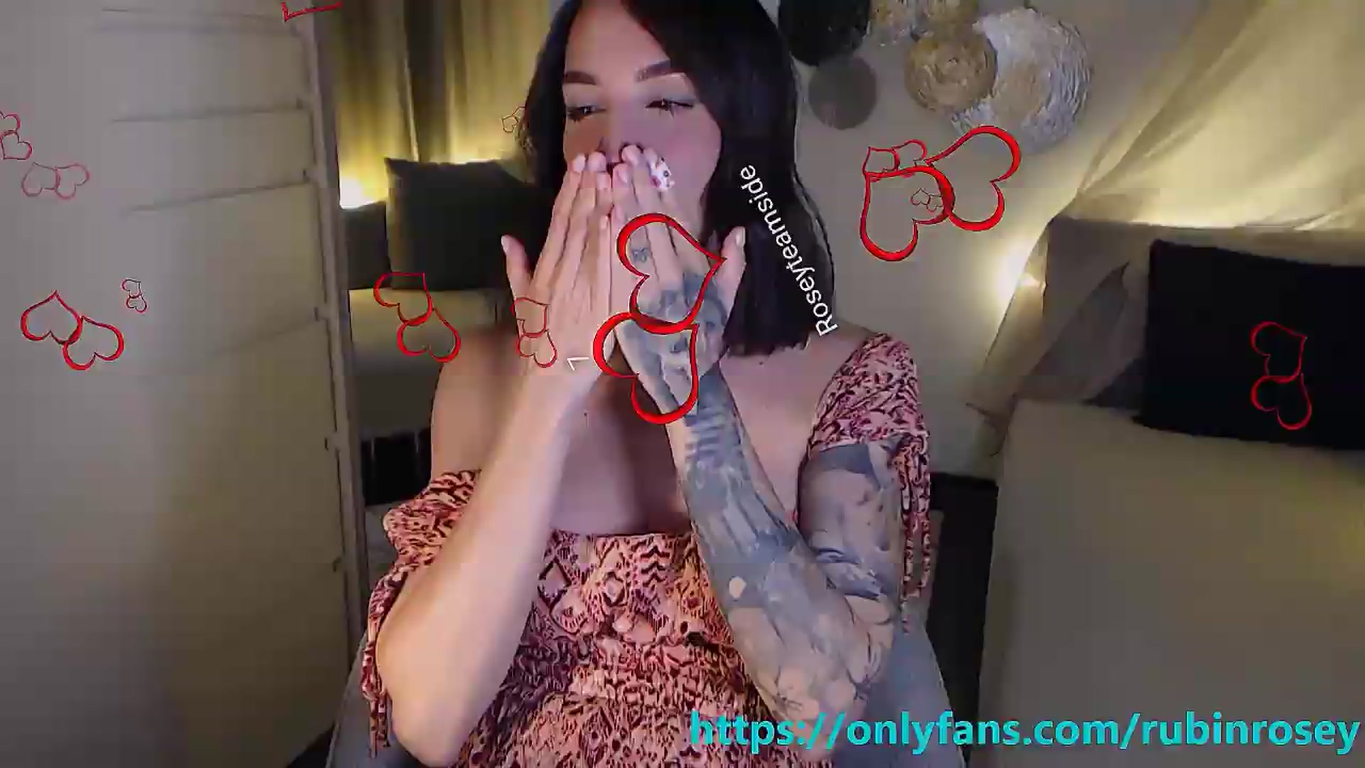 Gallery image thumbnail from RubinRosey's myfreecams stream on, 06/25/2026, 19:35 image 14 of 20