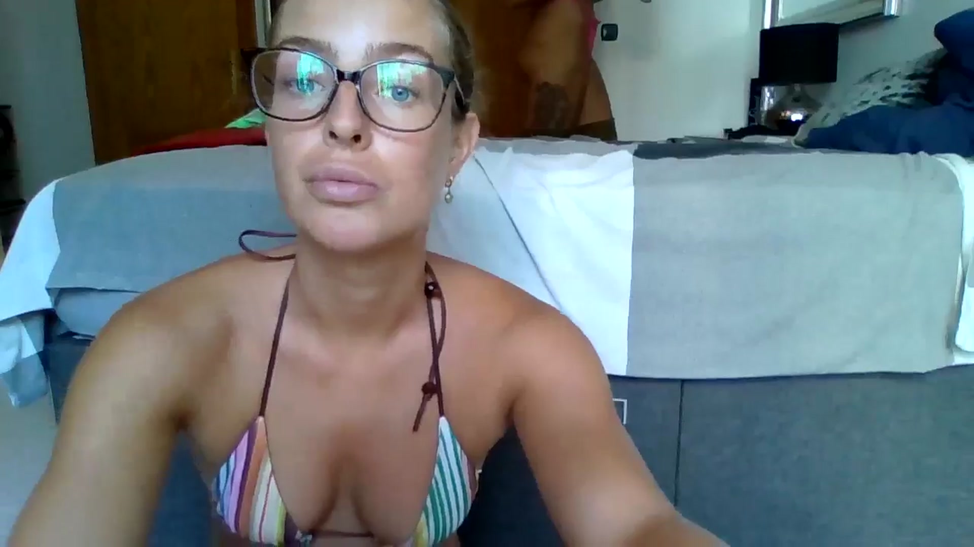 Gallery image thumbnail from RubyAlexandra's myfreecams stream on, 08/06/2024, 17:46 image 9 of 20