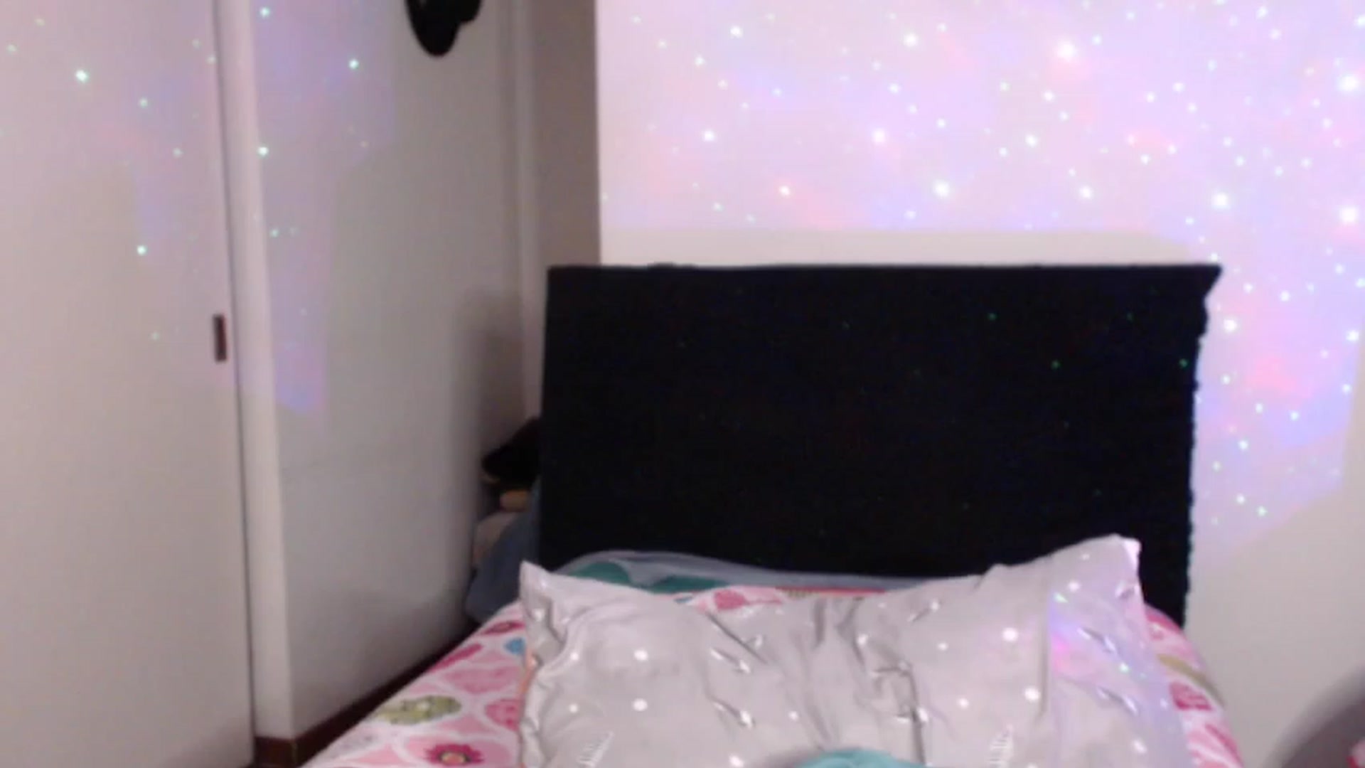 Gallery image thumbnail from RubyJane_'s myfreecams stream on, 05/15/2023, 01:08 image 4 of 20