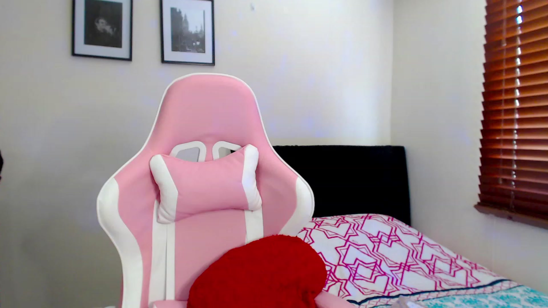 Gallery image thumbnail from RubyJane_'s myfreecams stream on, 10/07/2023, 17:05 image 8 of 20