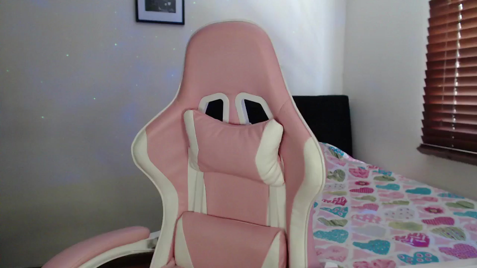Gallery image thumbnail from RubyJane_'s myfreecams stream on, 07/01/2024, 16:09 image 6 of 20