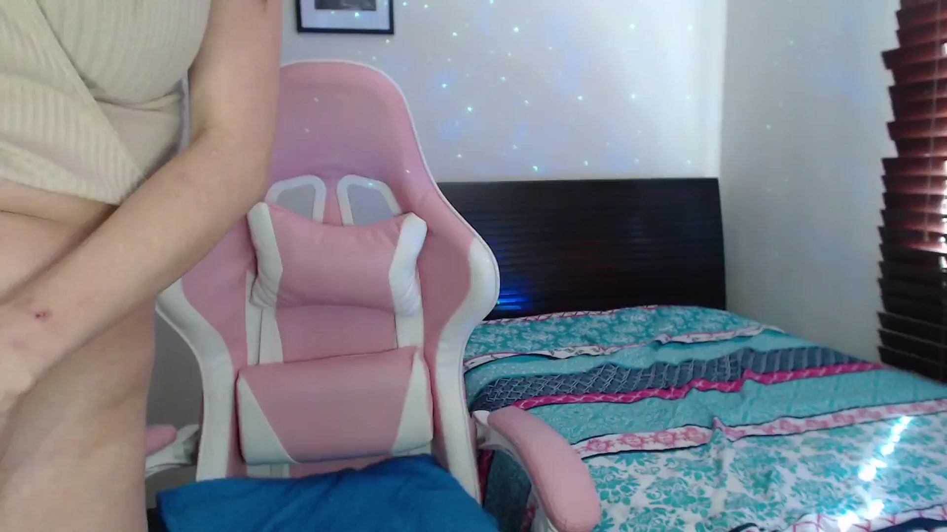 Gallery image thumbnail from RubyJane_'s myfreecams stream on, 08/24/2024, 21:08 image 10 of 20
