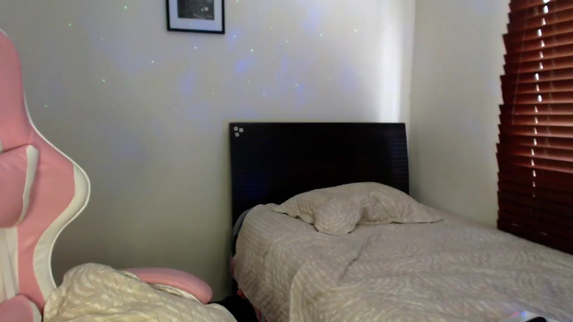 Gallery image thumbnail from RubyJane_'s myfreecams stream on, 02/24/2025, 16:11 image 8 of 20