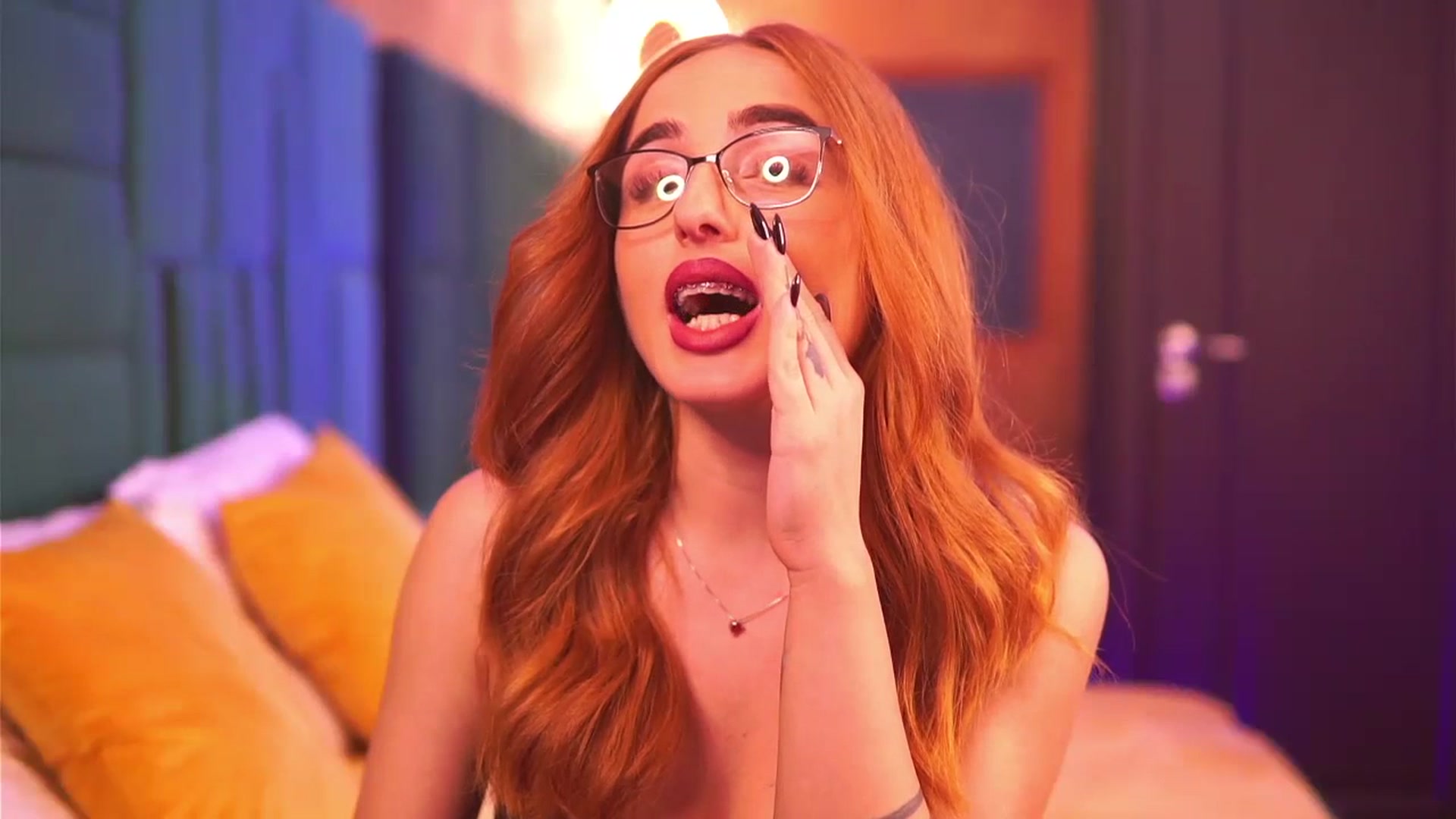 Gallery image thumbnail from RubyNova's myfreecams stream on, 07/17/2023, 10:18 image 19 of 20
