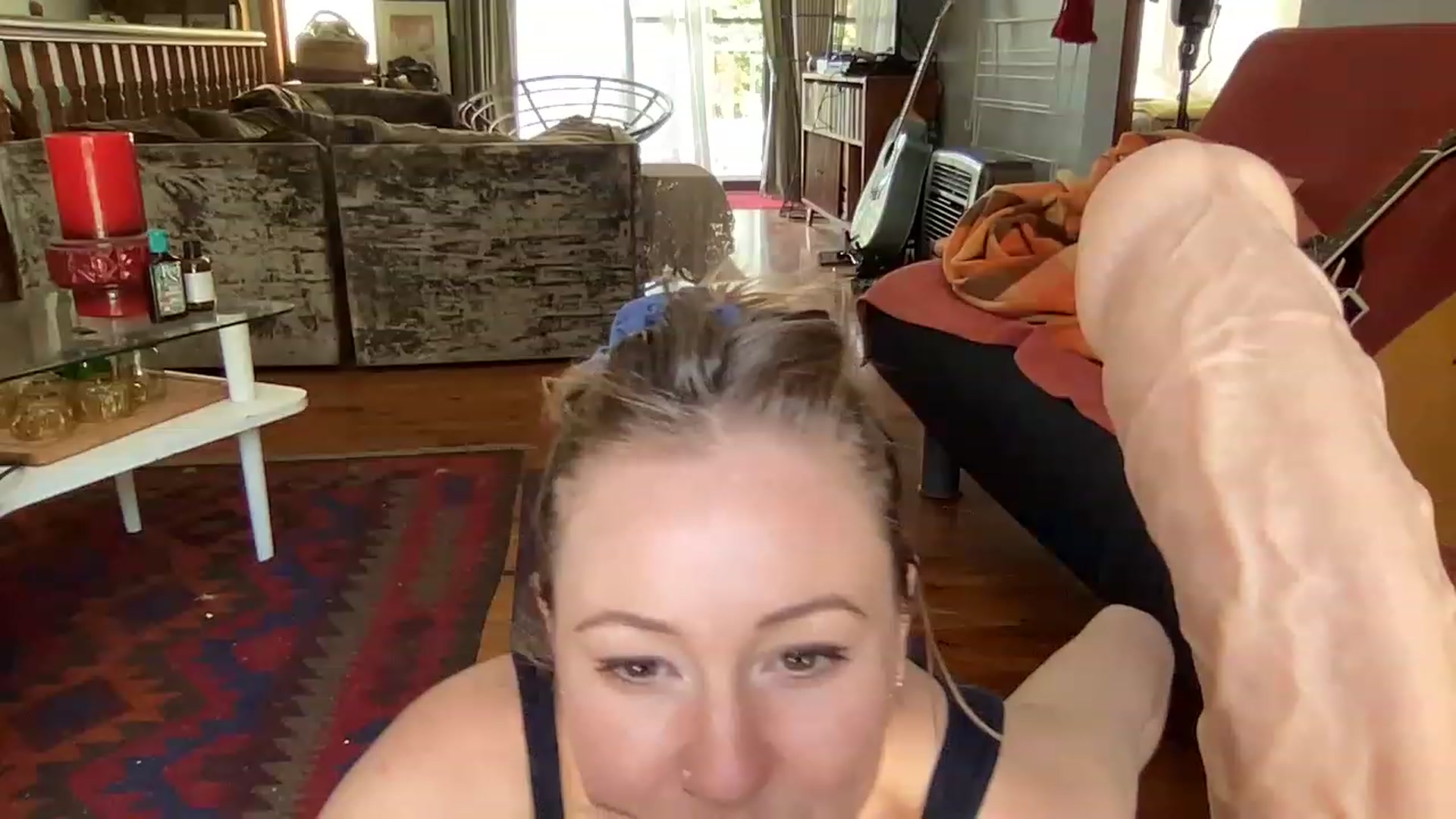 Gallery image thumbnail from RubyRosa's myfreecams stream on, 11/20/2022, 04:25 image 2 of 20