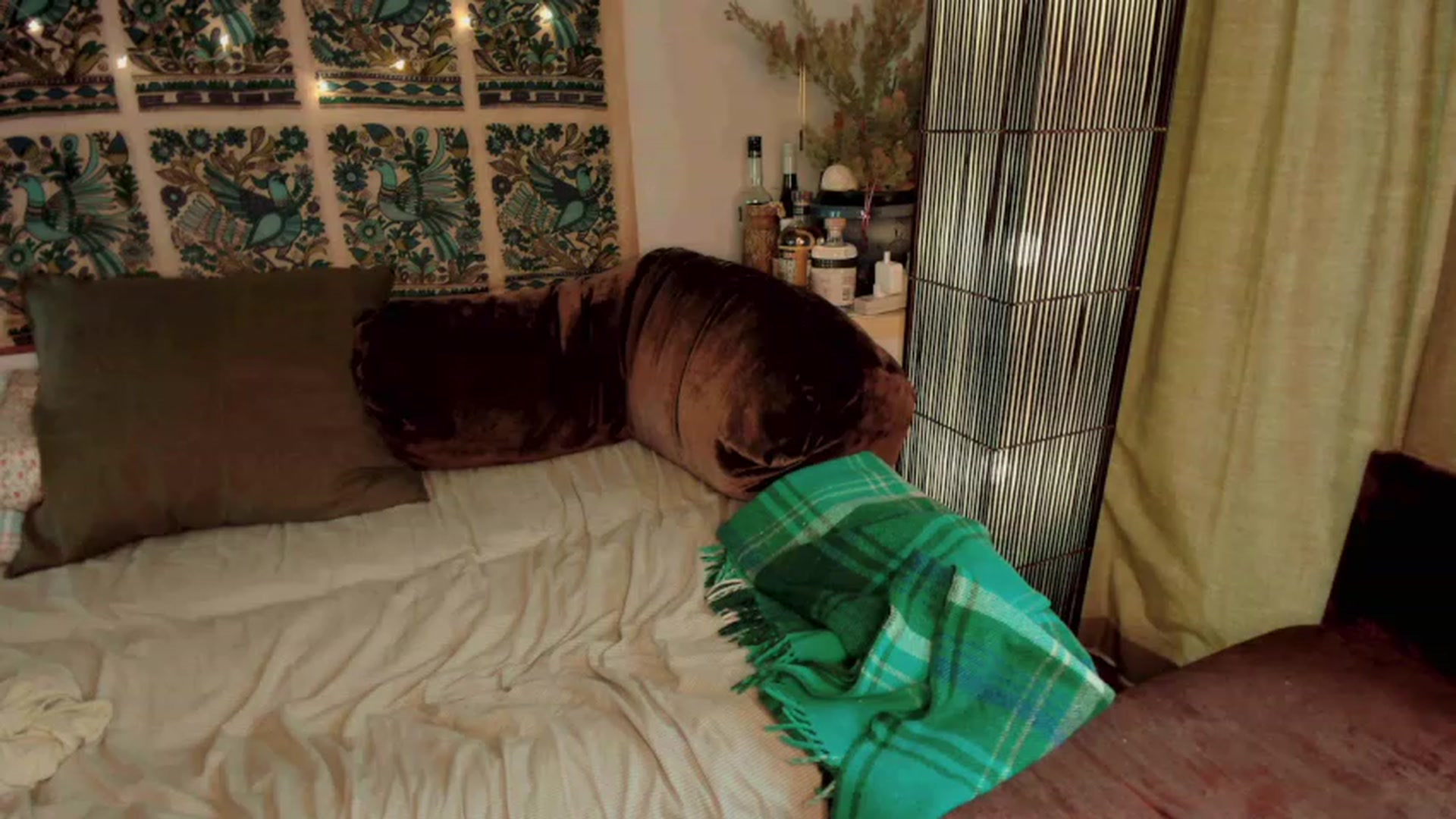 Gallery image thumbnail from RubyRosa's myfreecams stream on, 01/05/2023, 01:55 image 17 of 20